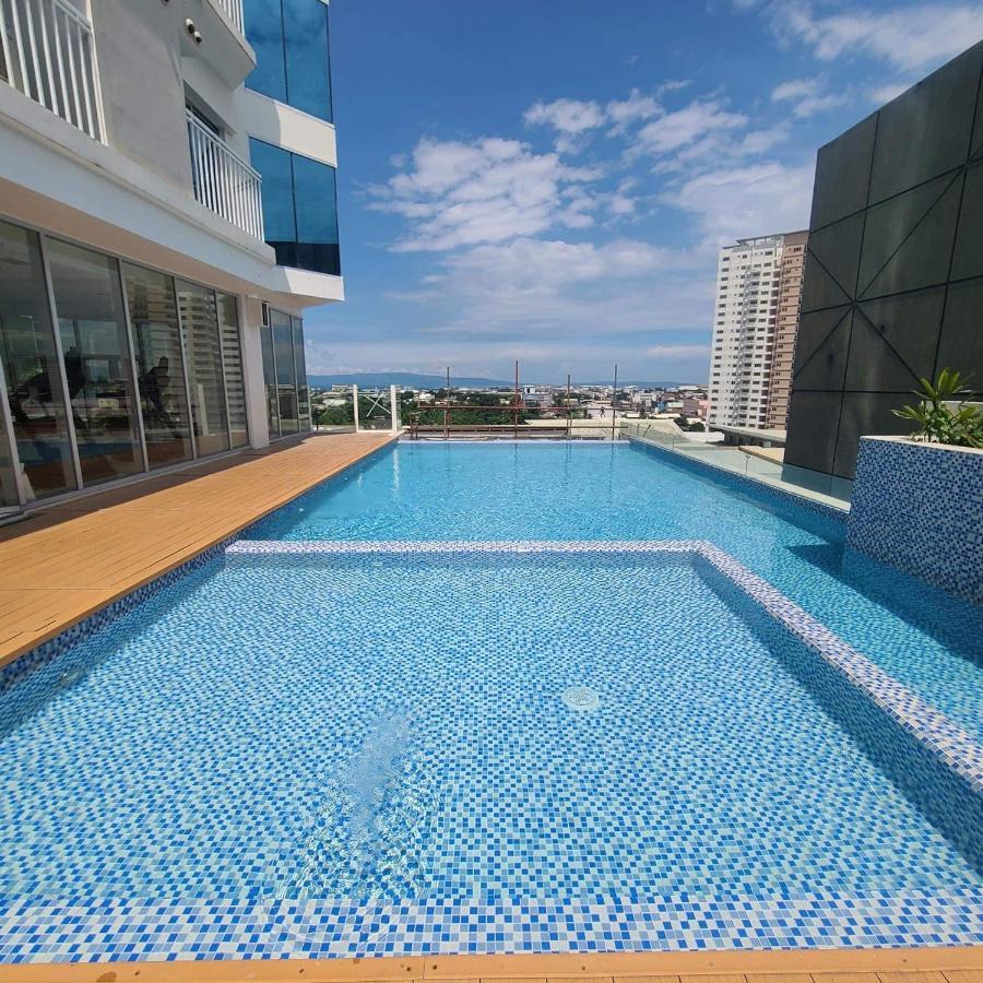 Aparthotel Inspiria Abreeza Davao City Extérieur photo